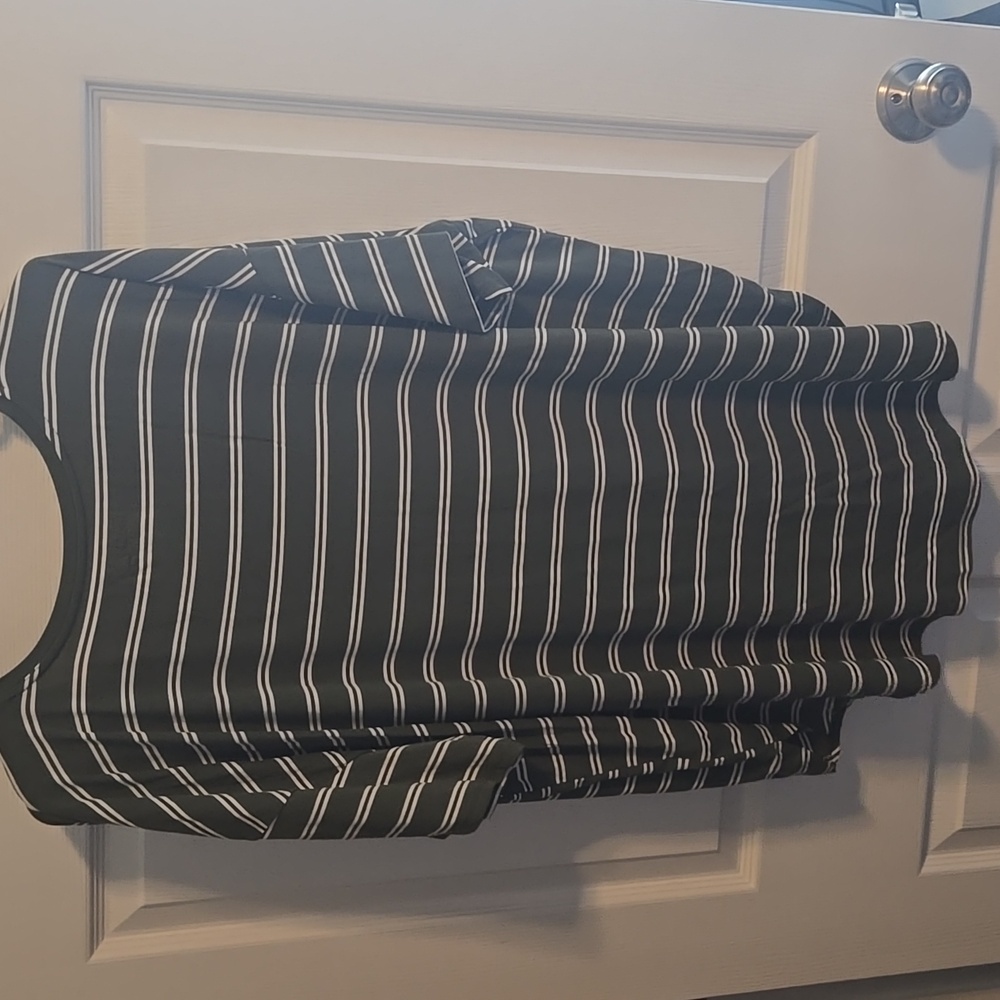 Plus TEE - Picture 6 of 7
